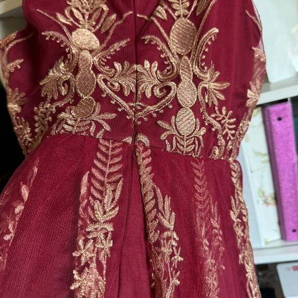 Alter’d State Sz large Burgandy and Gold Lace Sleeveless Dress V neck. - Picture 6 of 9